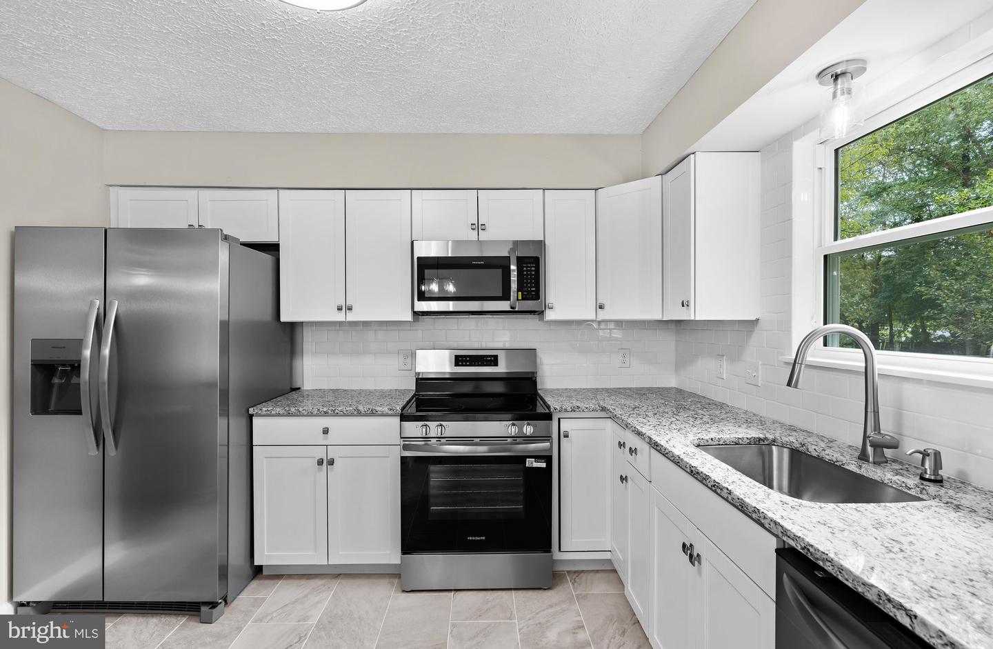 2118 Marbella Dr Property Photo 12