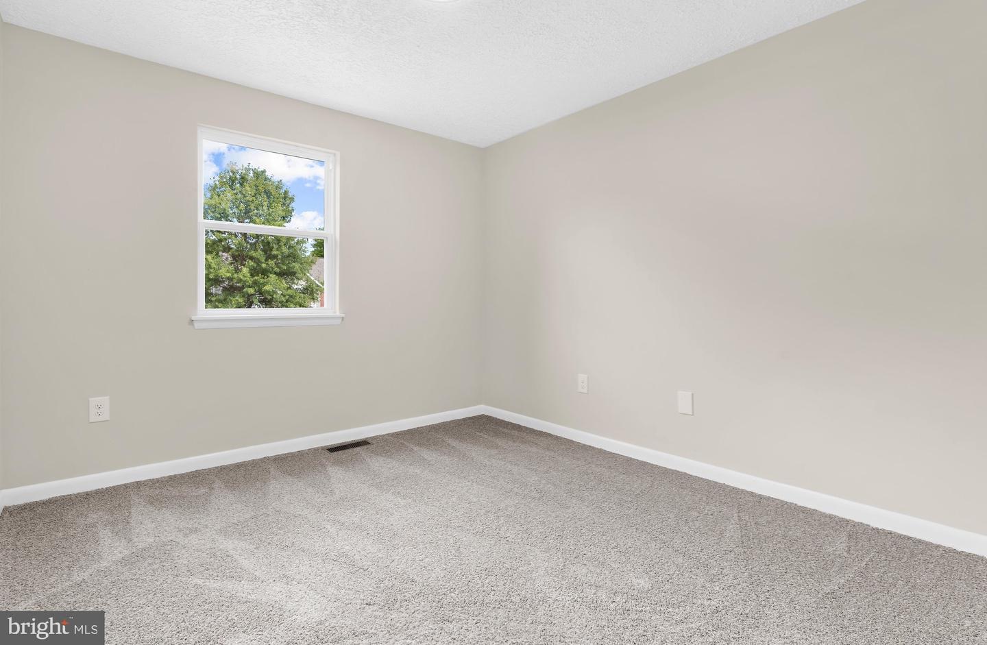 2118 Marbella Dr Property Photo 19