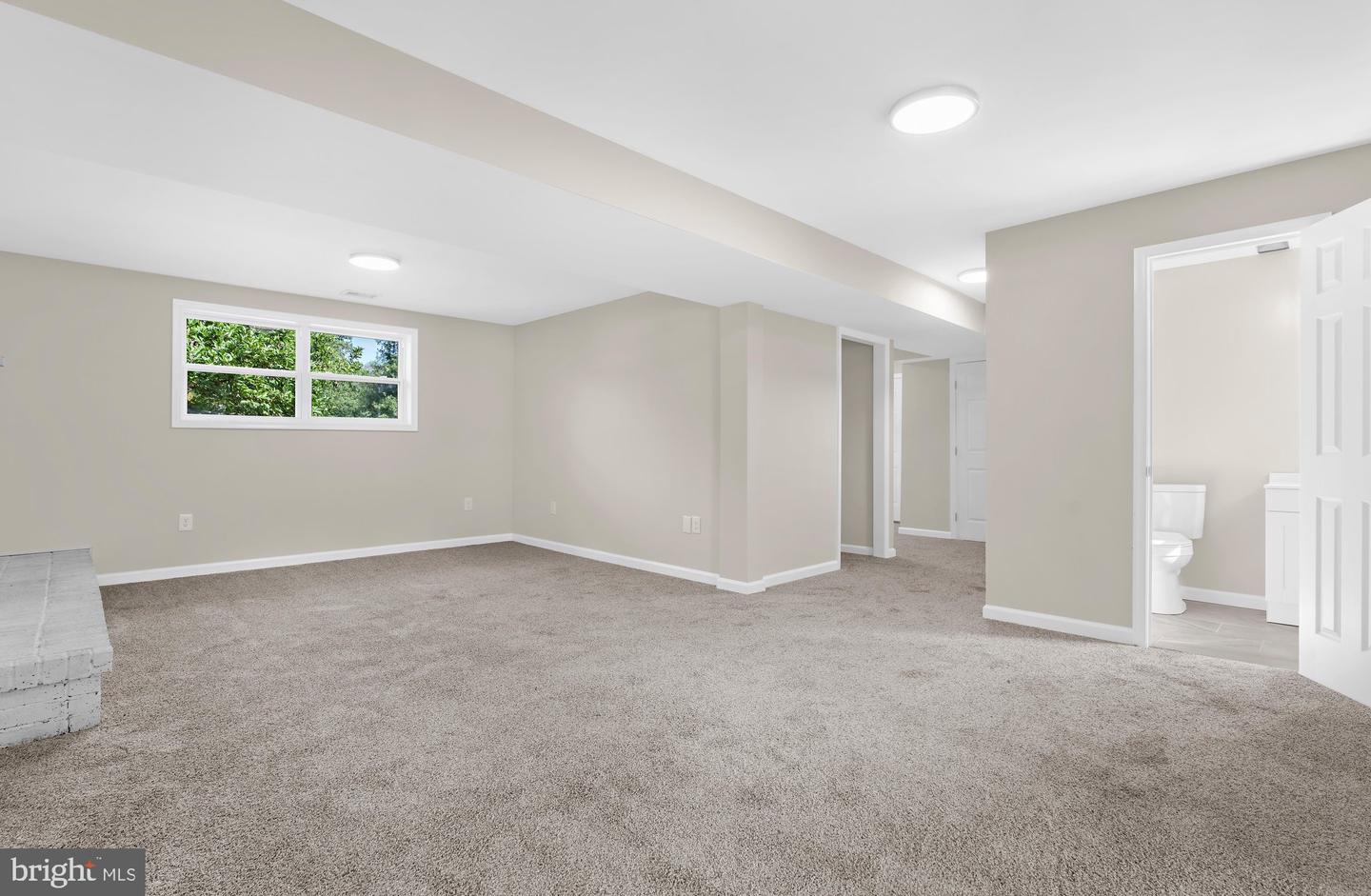 2118 Marbella Dr Property Photo 24