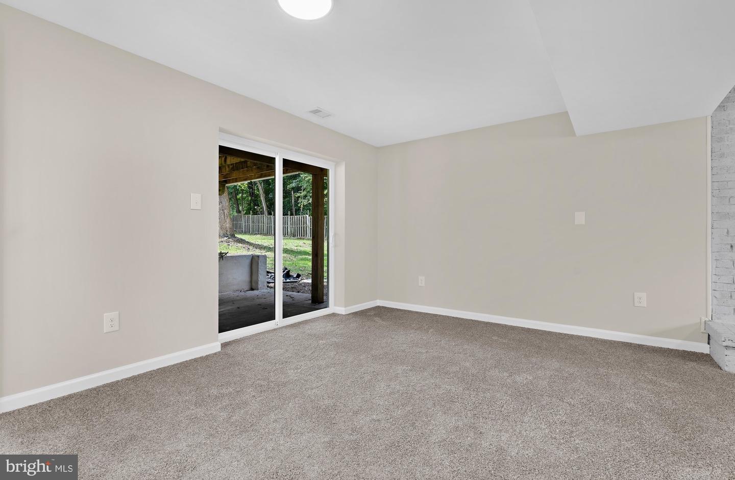 2118 Marbella Dr Property Photo 26