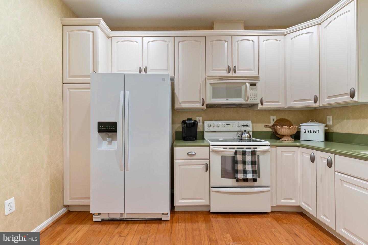 230 Williamsburg Cir Property Photo 5