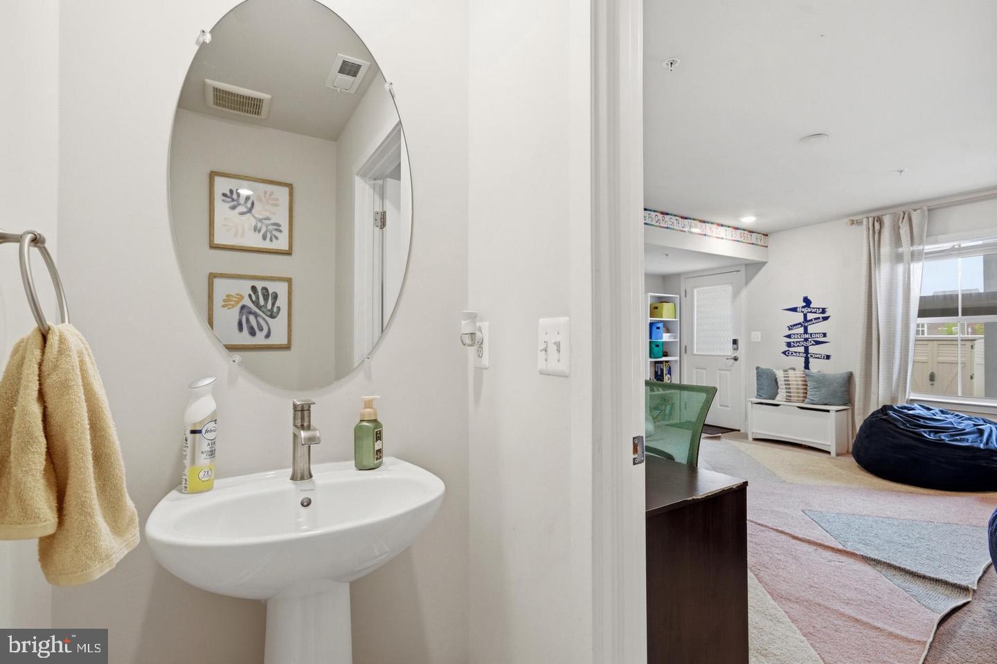 11649 Dorothy Sayers Pl Property Photo 7