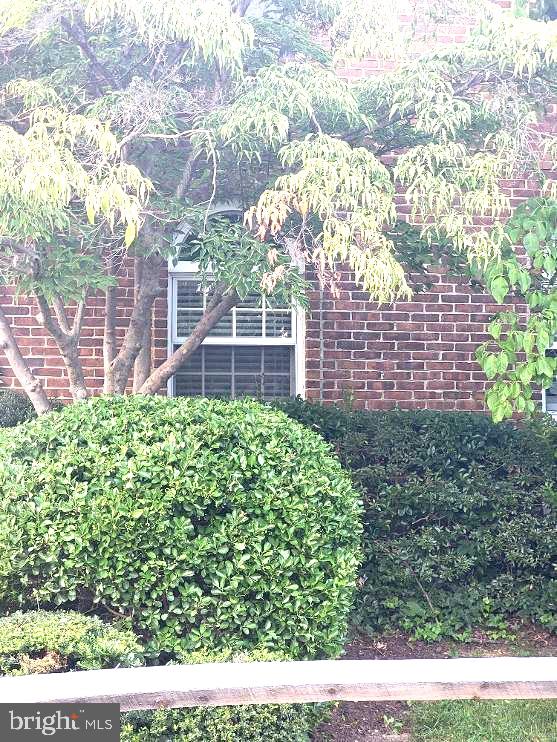 213 Heather Ct Property Photo 3