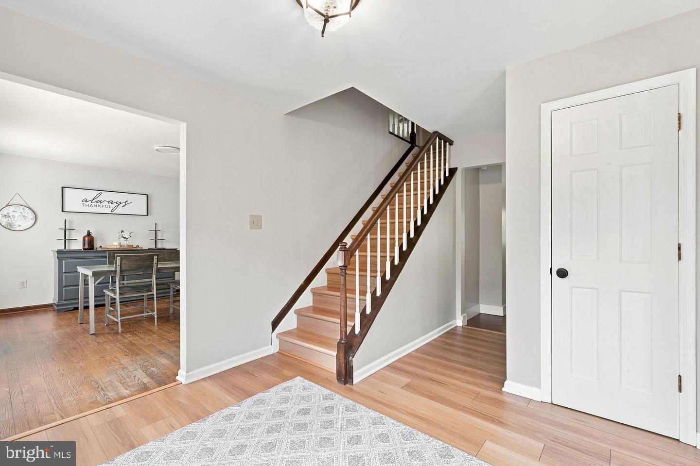 8651 King George Ct Property Photo 7