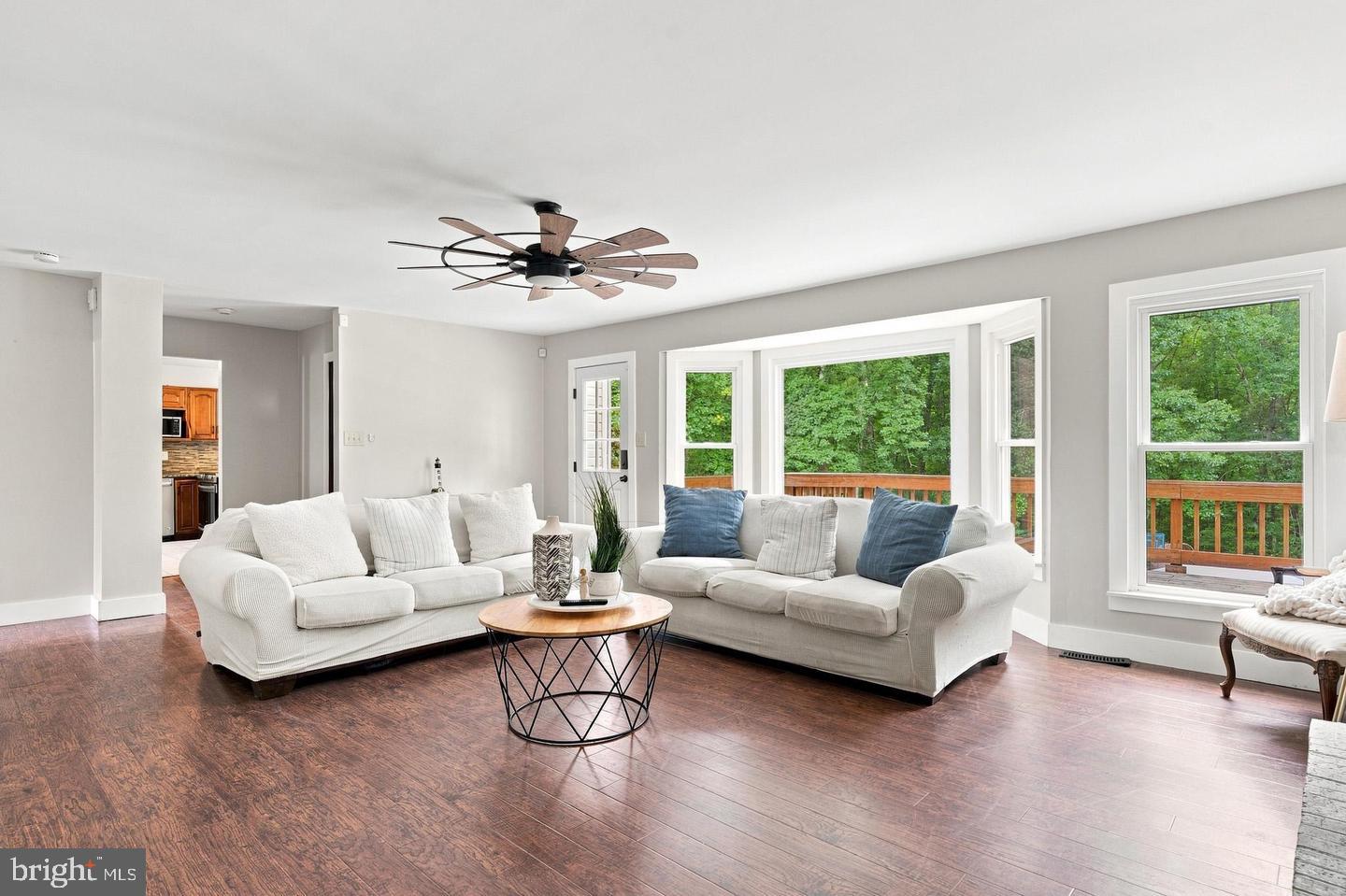 8651 King George Ct Property Photo 17
