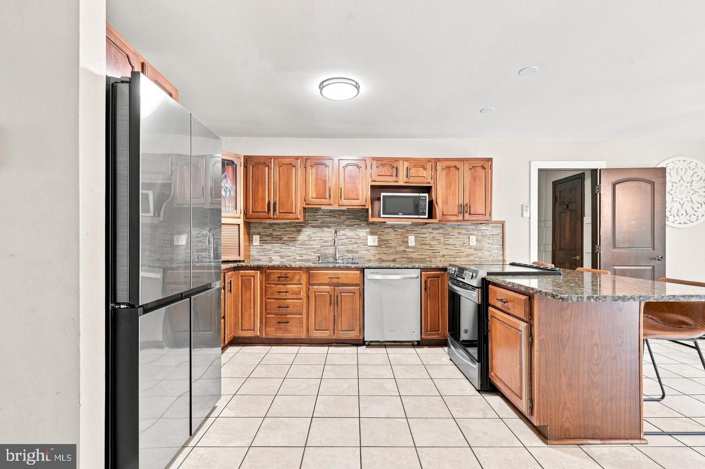 8651 King George Ct Property Photo 22