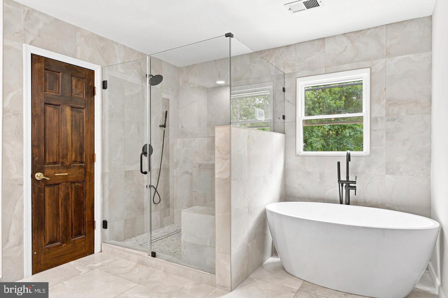8651 King George Ct Property Photo 33
