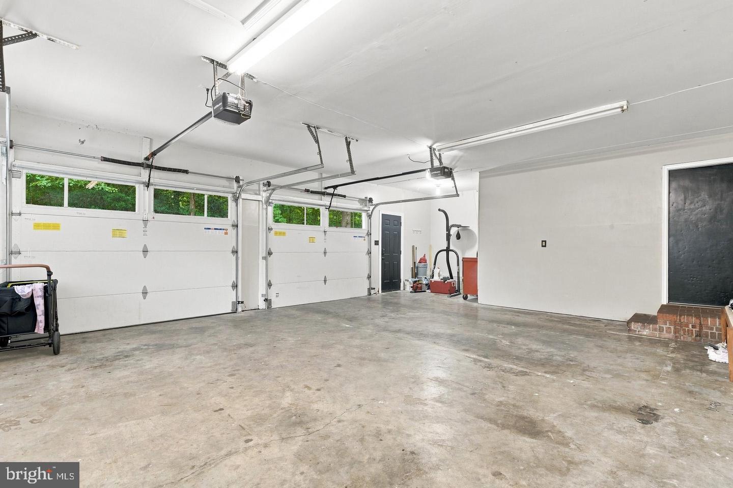 8651 King George Ct Property Photo 53