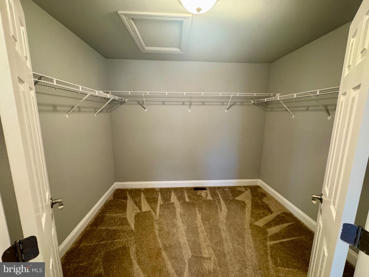 1005 Clover Cir Property Photo 17