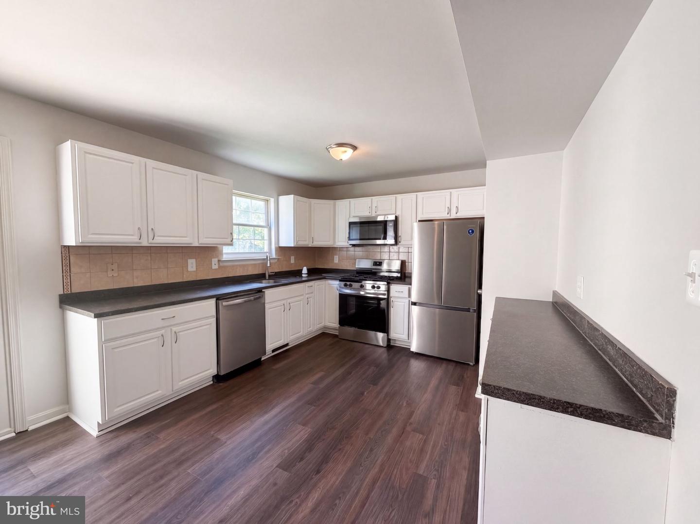 10654 Quillback St Property Photo 6