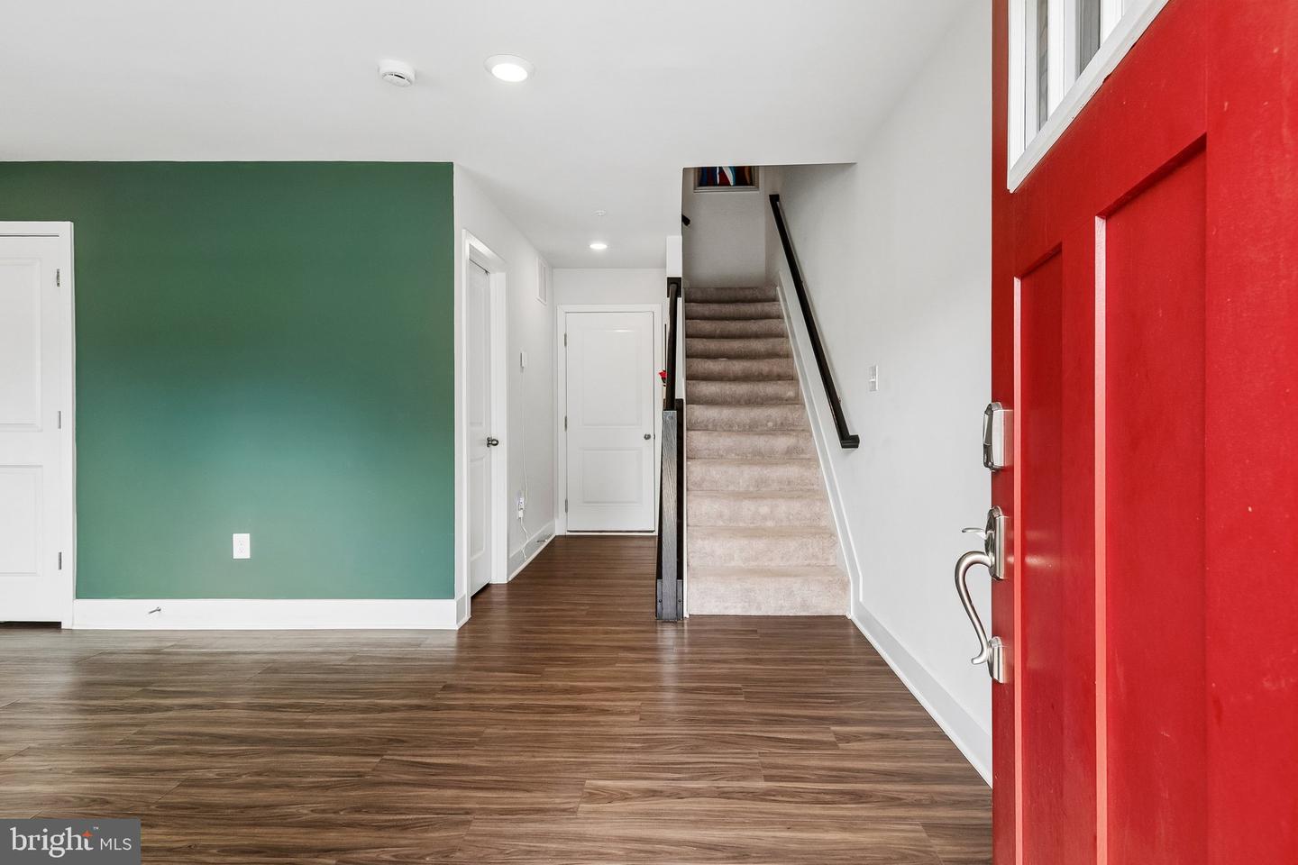 6941 Waterbury Pl Property Photo 22