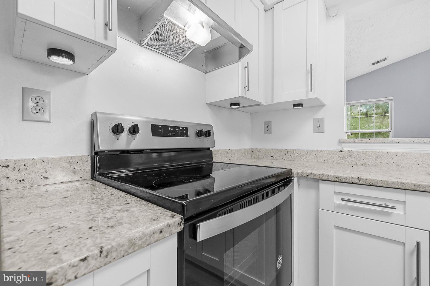 4096 Broadbill Cir Property Photo 12