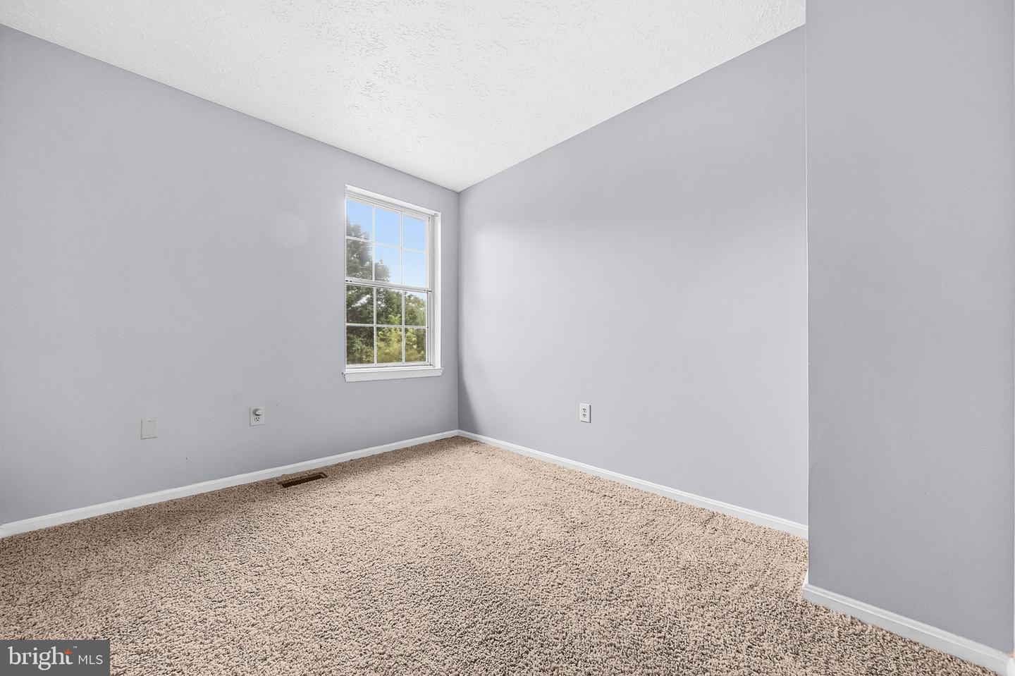4096 Broadbill Cir Property Photo 27