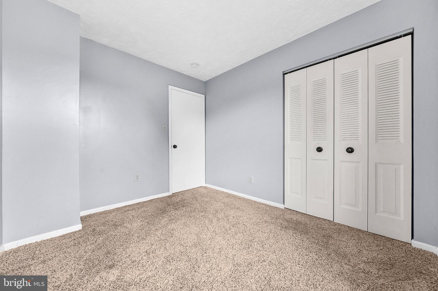 4096 Broadbill Cir Property Photo 28