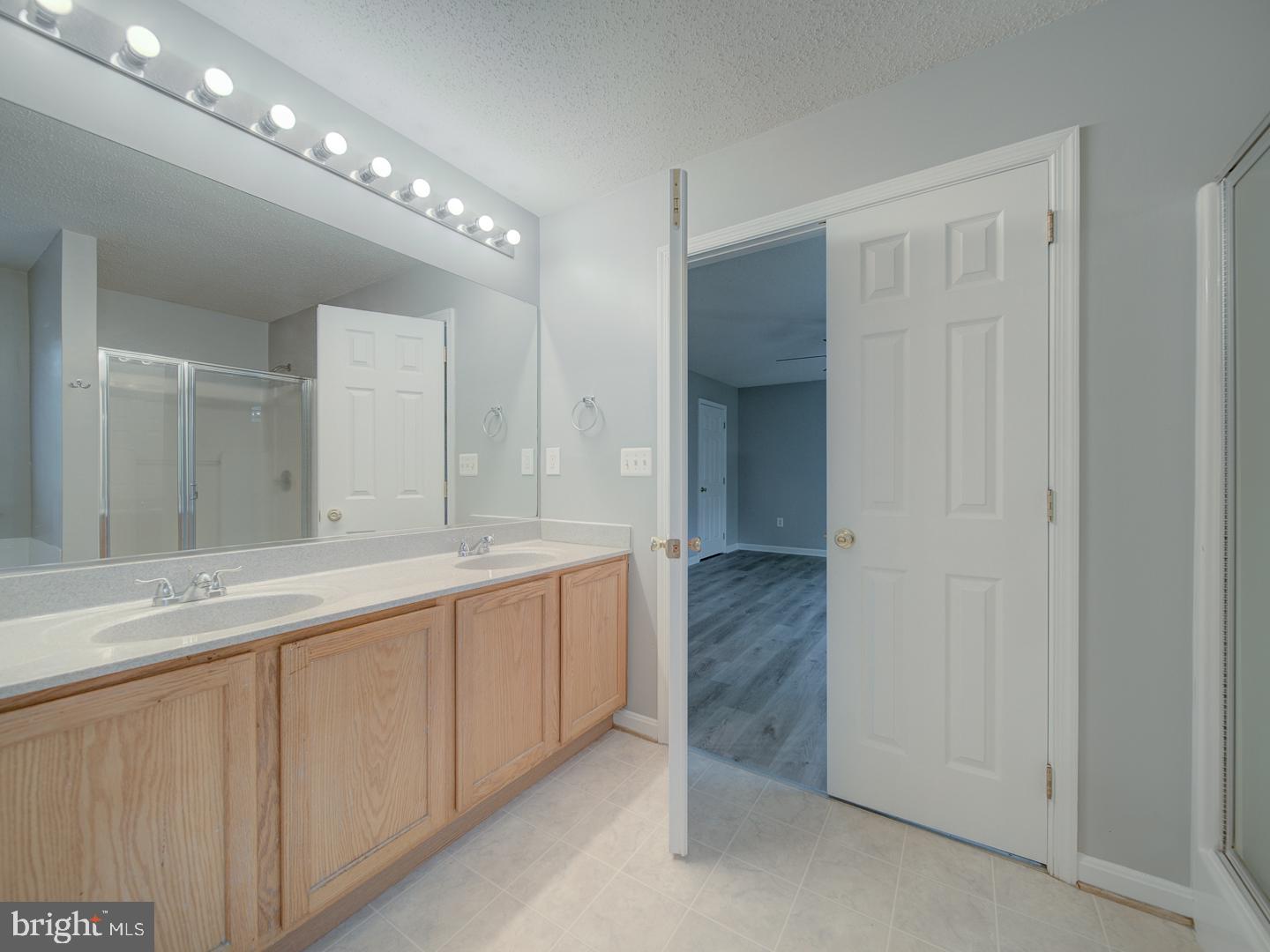 103 Susan Constant Ct Property Photo 52