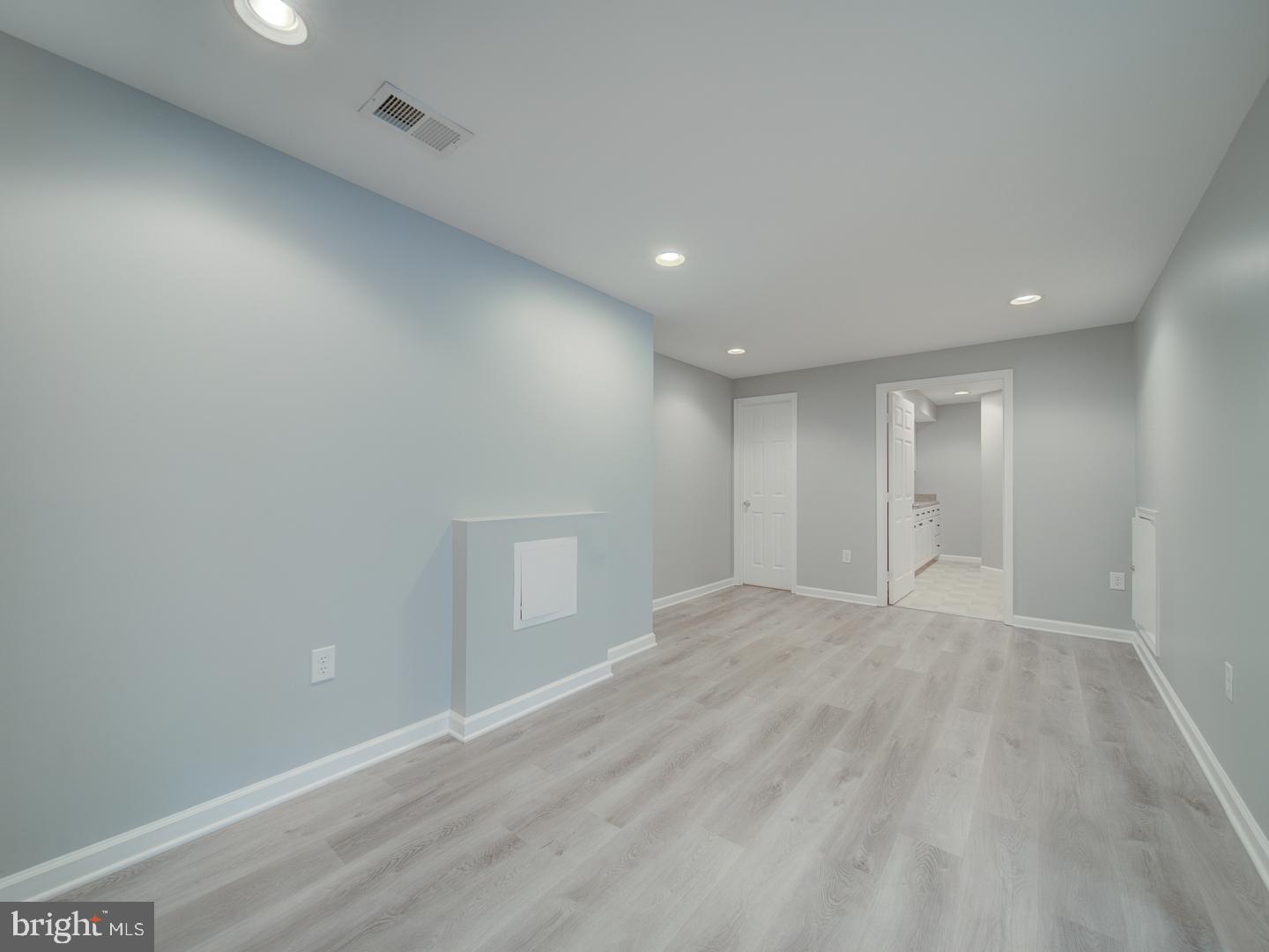 103 Susan Constant Ct Property Photo 55
