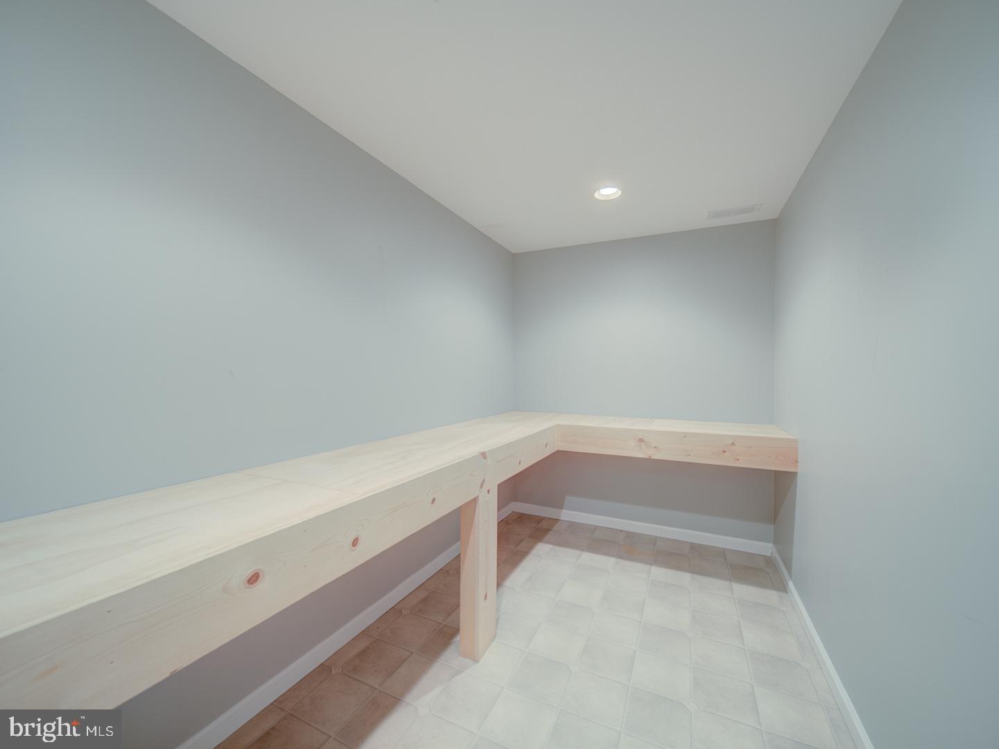 103 Susan Constant Ct Property Photo 57