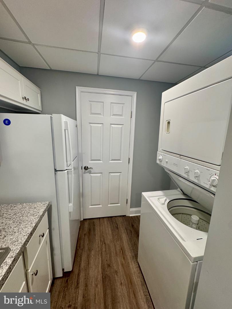 1005 Clover Cir #b Property Photo 10