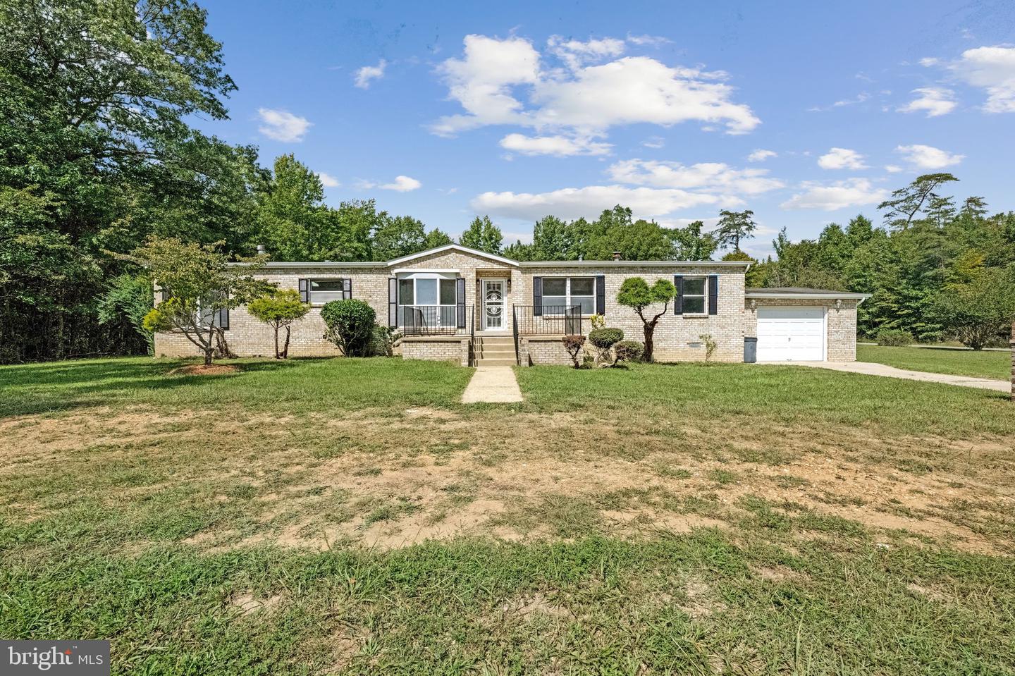 3715 Linkins Rd Property Photo 1