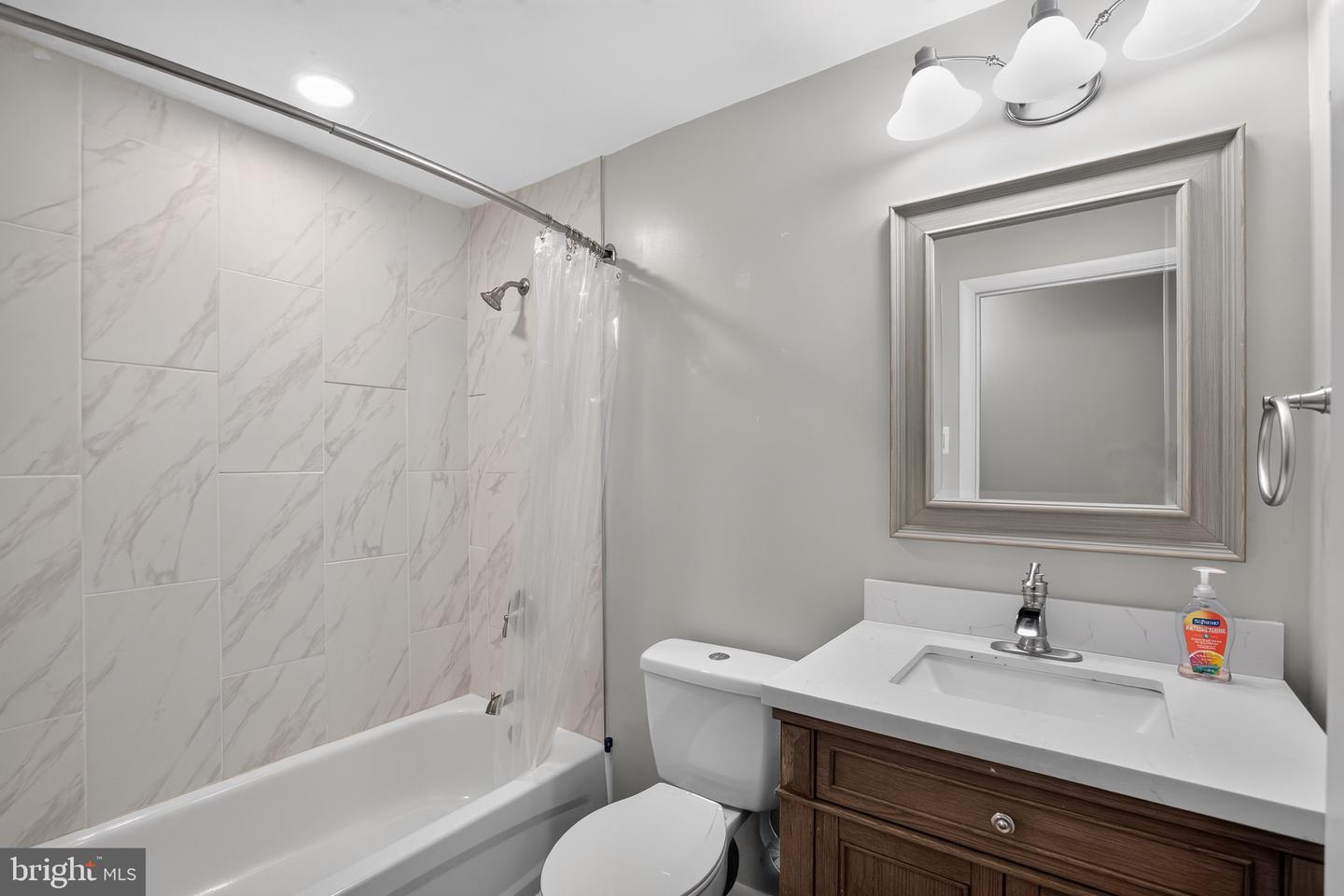 4104 Green Spring St Property Photo 19