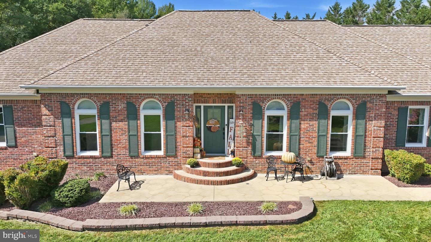 15251 Truman Manor Ln Property Photo 3