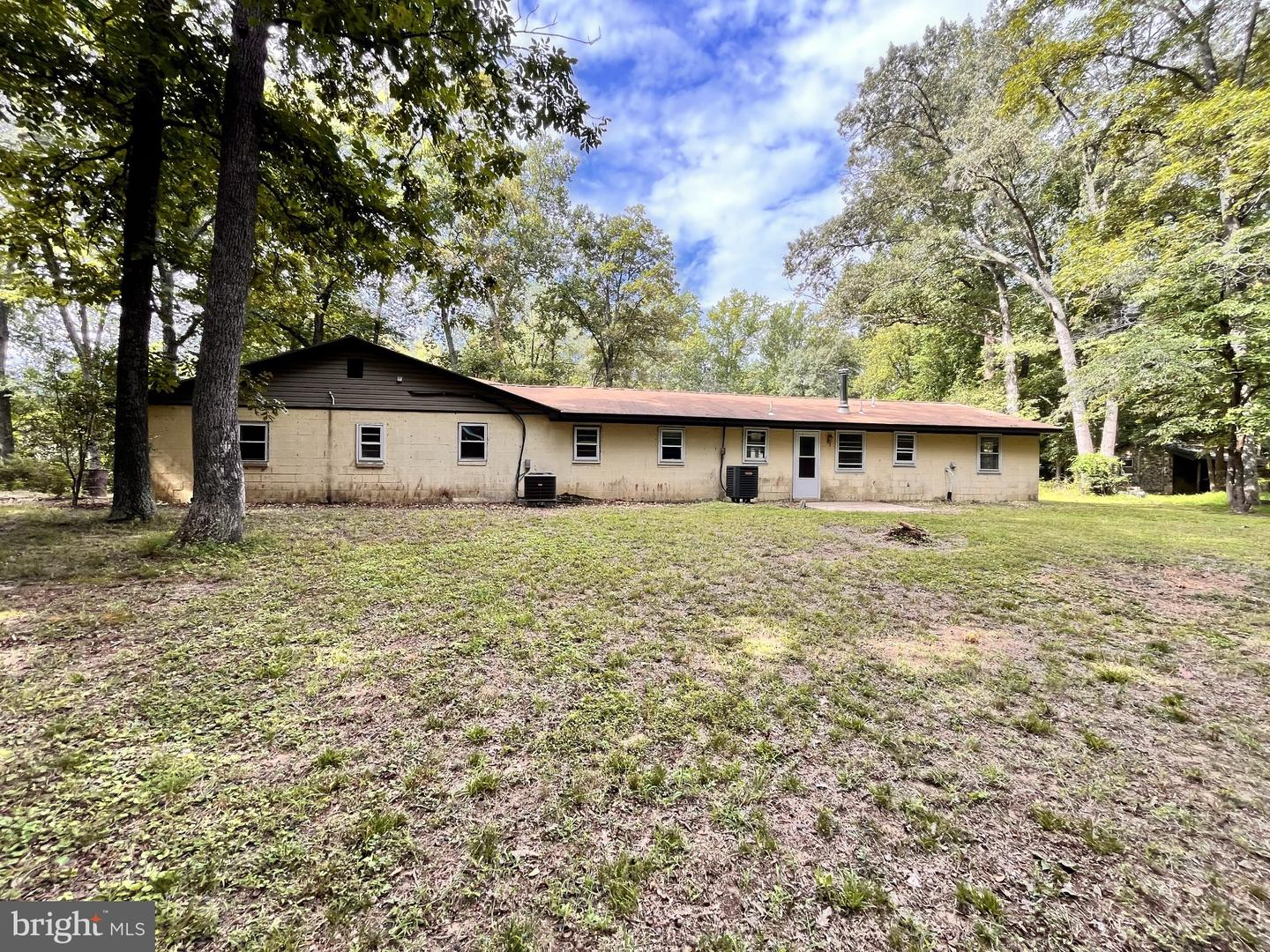 2220 Black Walnut Pl Property Photo 2