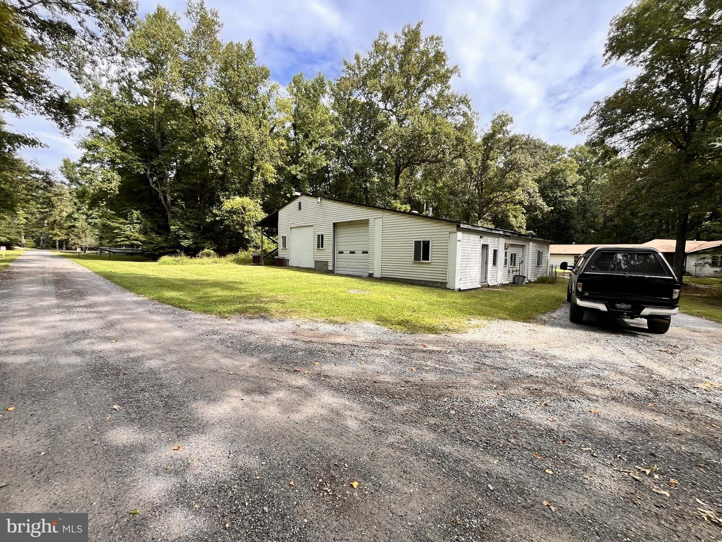 2220 Black Walnut Pl Property Photo 5