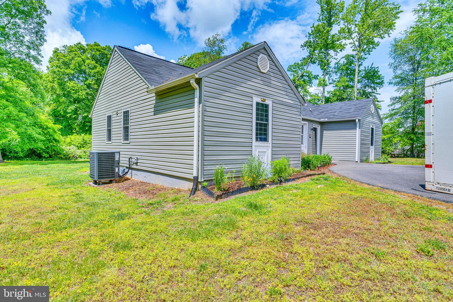 2625-a Hamilton Rd Property Photo 34
