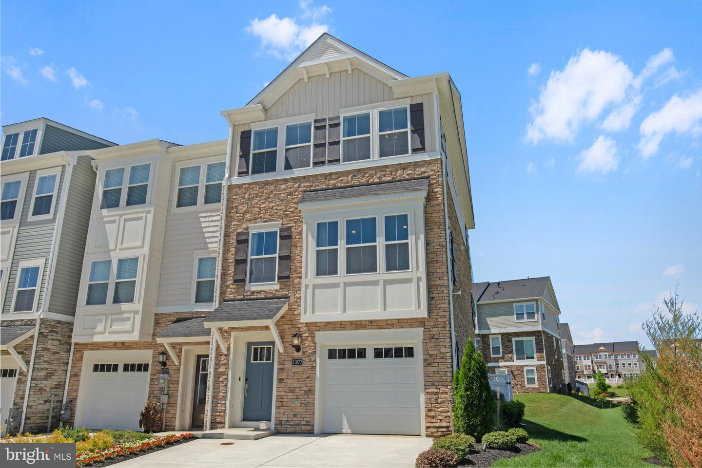 11077 Corvin Pl Property Photo 2