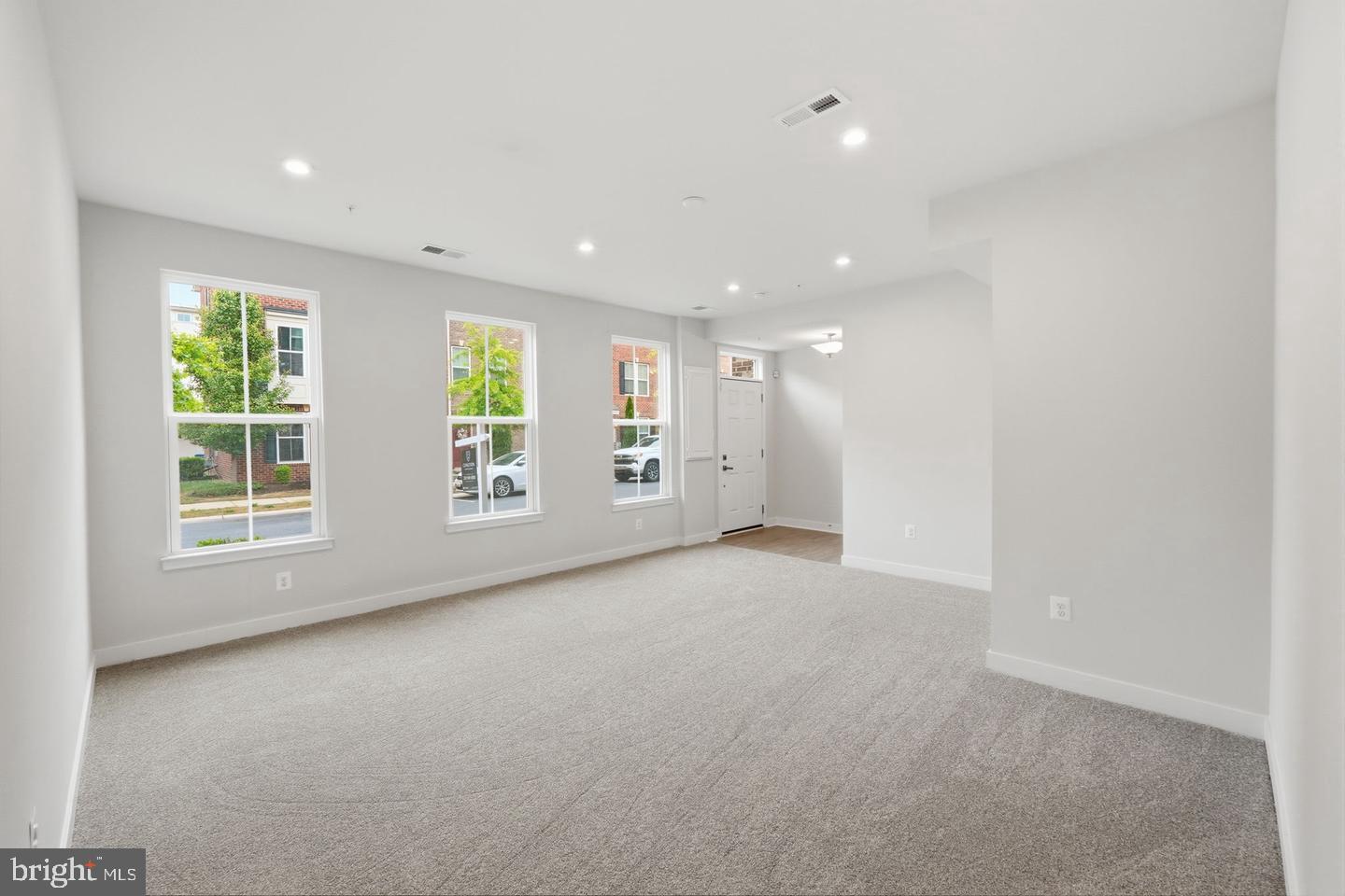 10929 Cavendish Aly Aly Property Photo 4