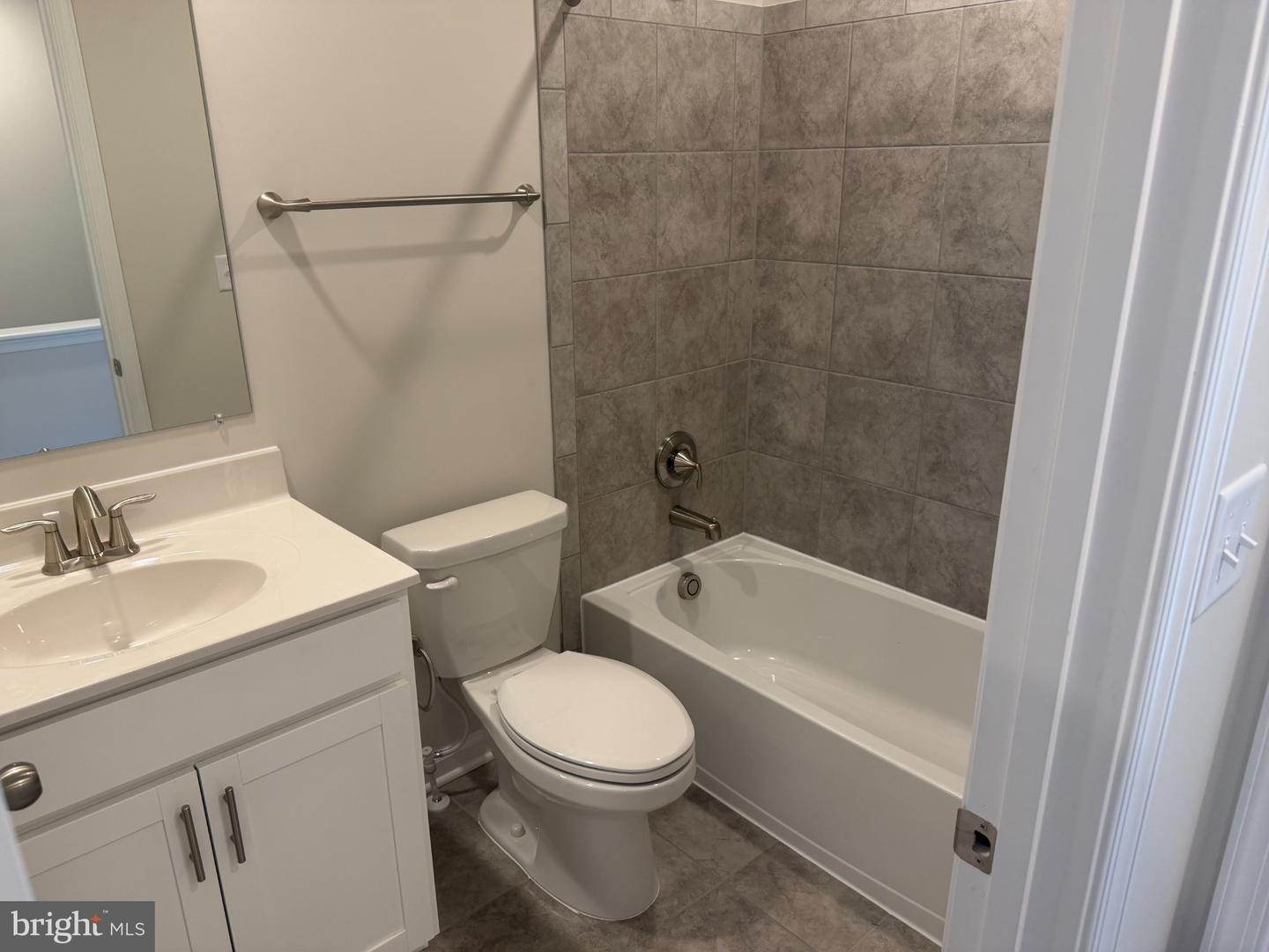 5625 Ludlow Pl Property Photo 11