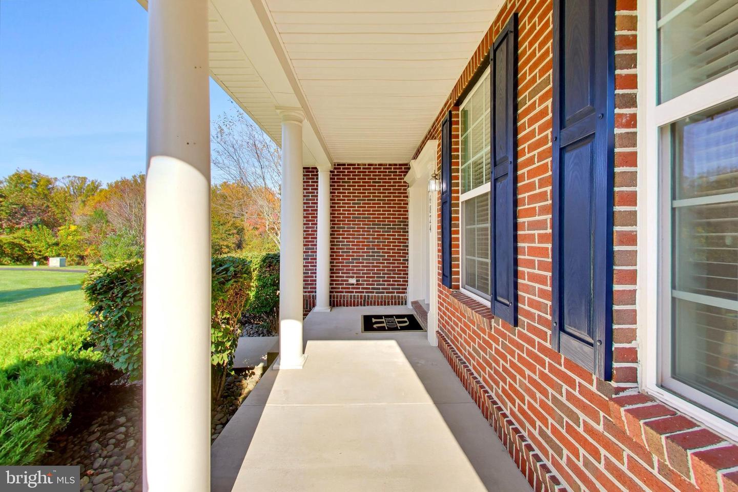 6824 Barlowe Ct Property Photo 14