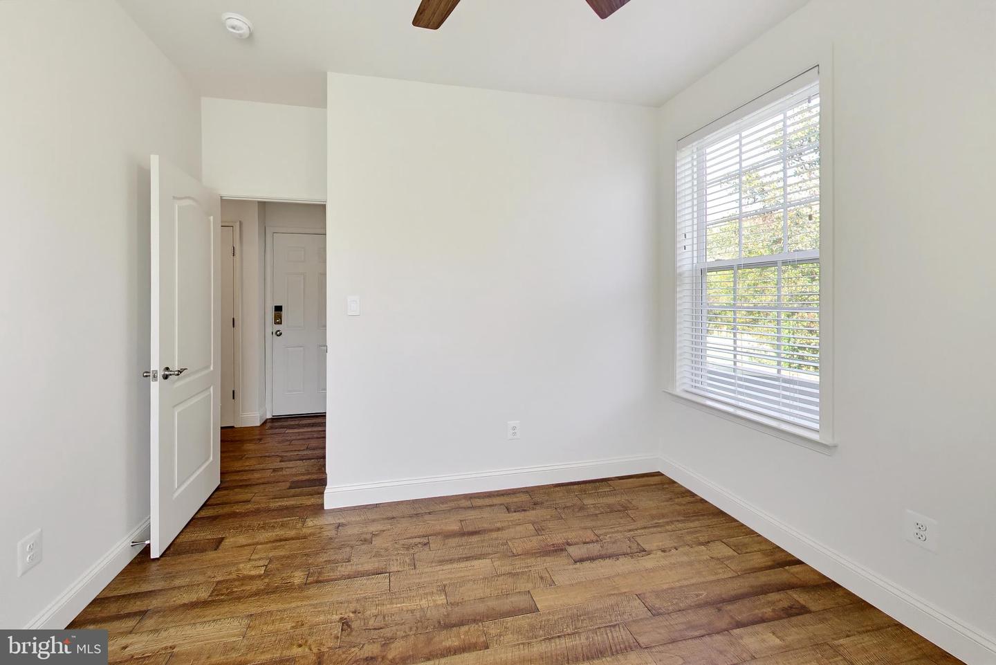 6824 Barlowe Ct Property Photo 36