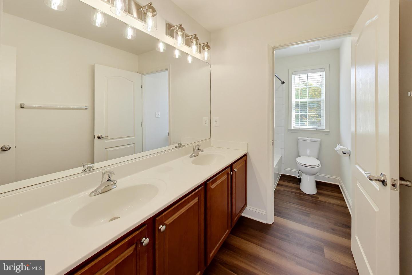 6824 Barlowe Ct Property Photo 57