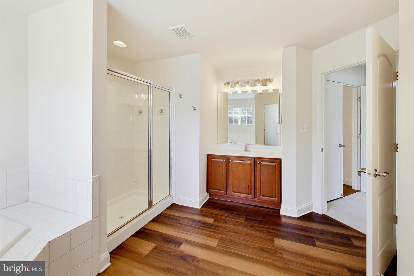6824 Barlowe Ct Property Photo 67