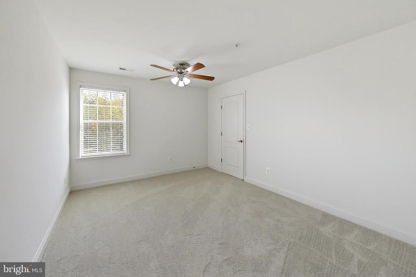 6824 Barlowe Ct Property Photo 69