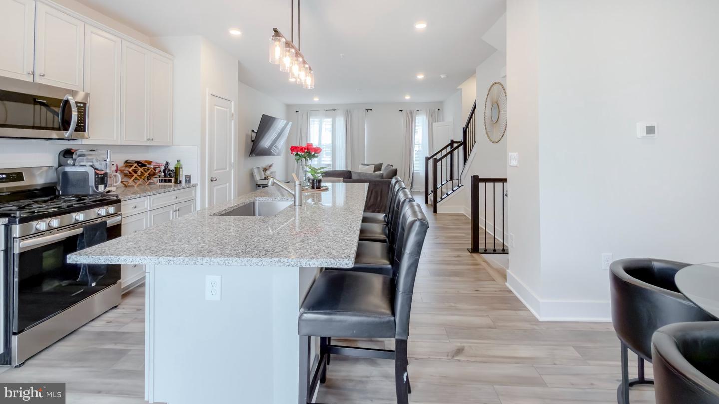 11042 Corvin Pl Property Photo 15