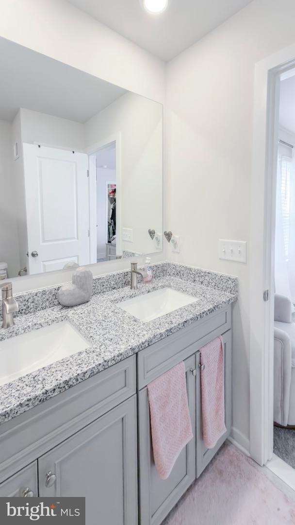 11042 Corvin Pl Property Photo 24