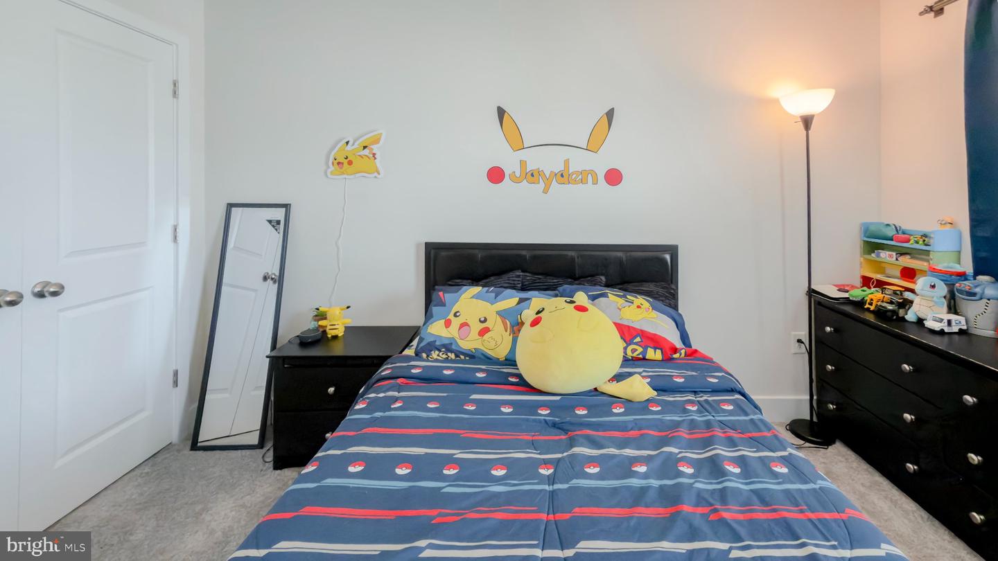 11042 Corvin Pl Property Photo 39