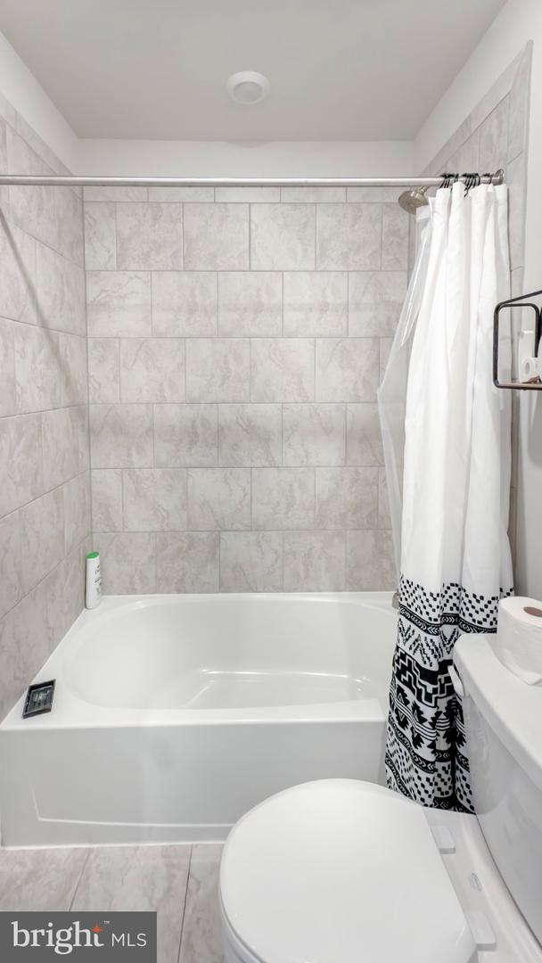 11042 Corvin Pl Property Photo 44