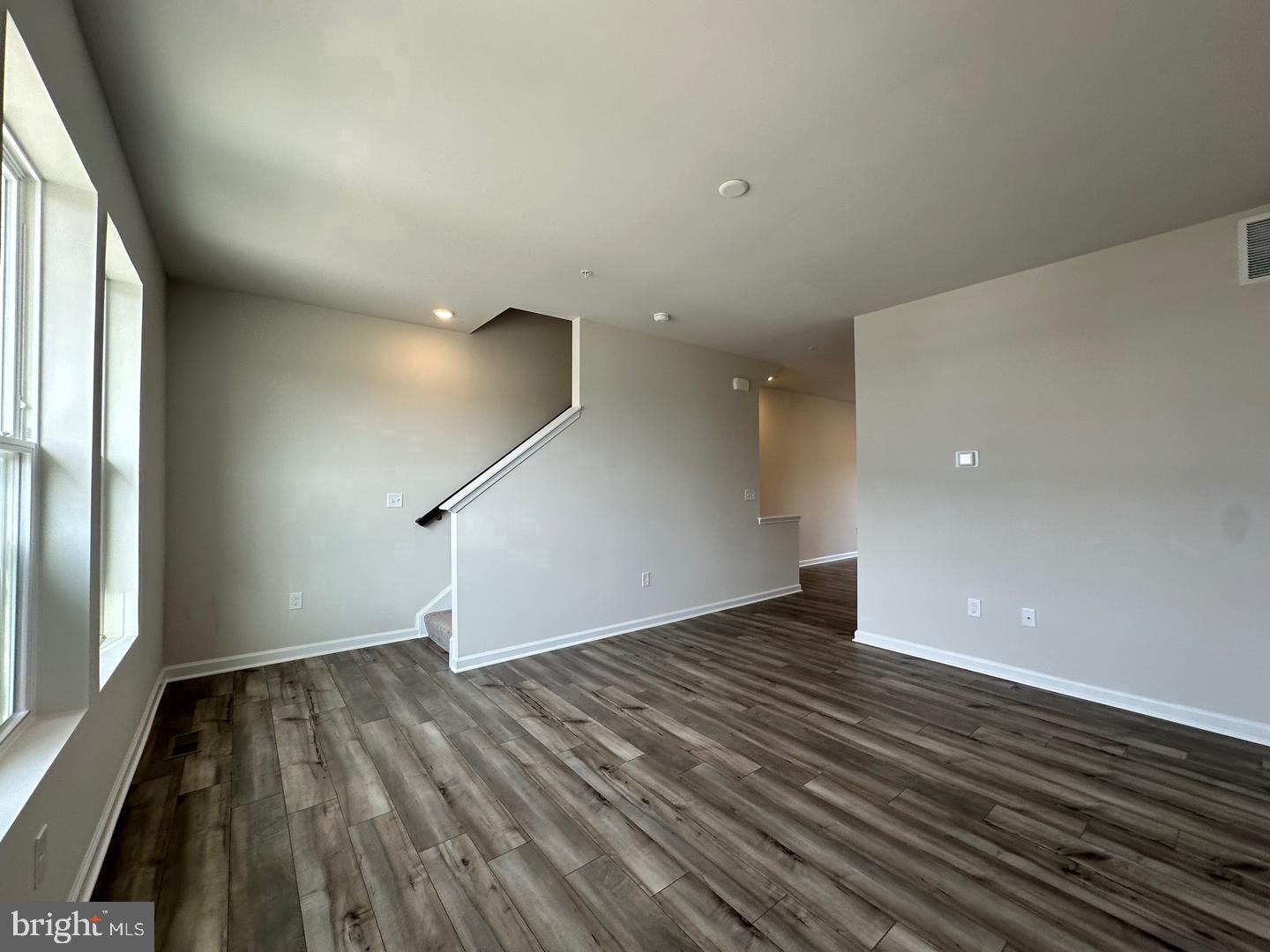 5476 Aberdeen Pl Property Photo 9
