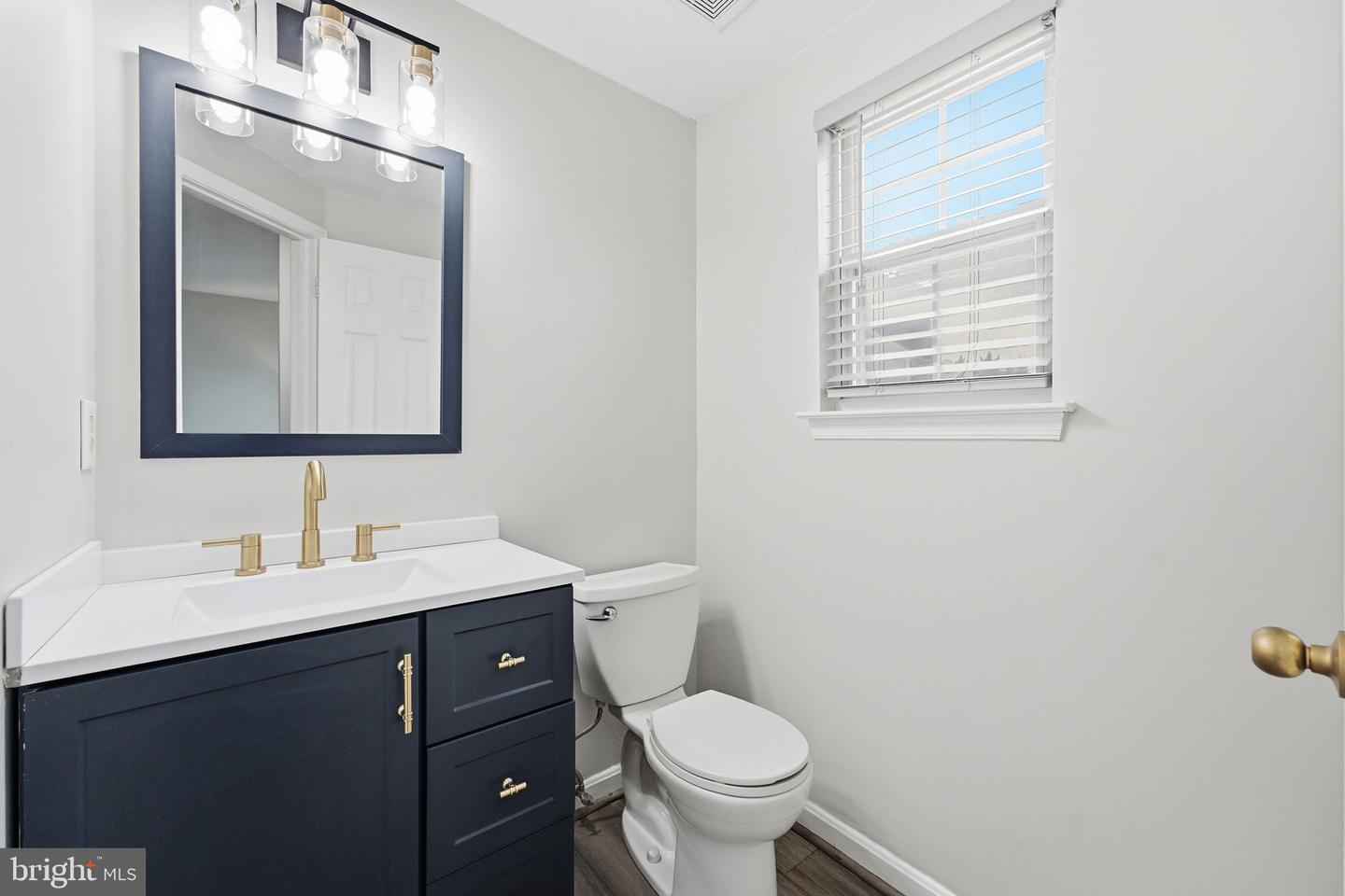 2500 Dowitcher Ct Property Photo 7