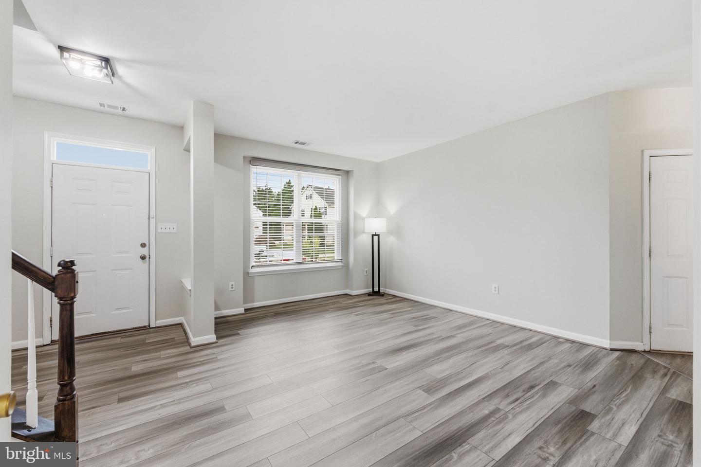 2500 Dowitcher Ct Property Photo 10