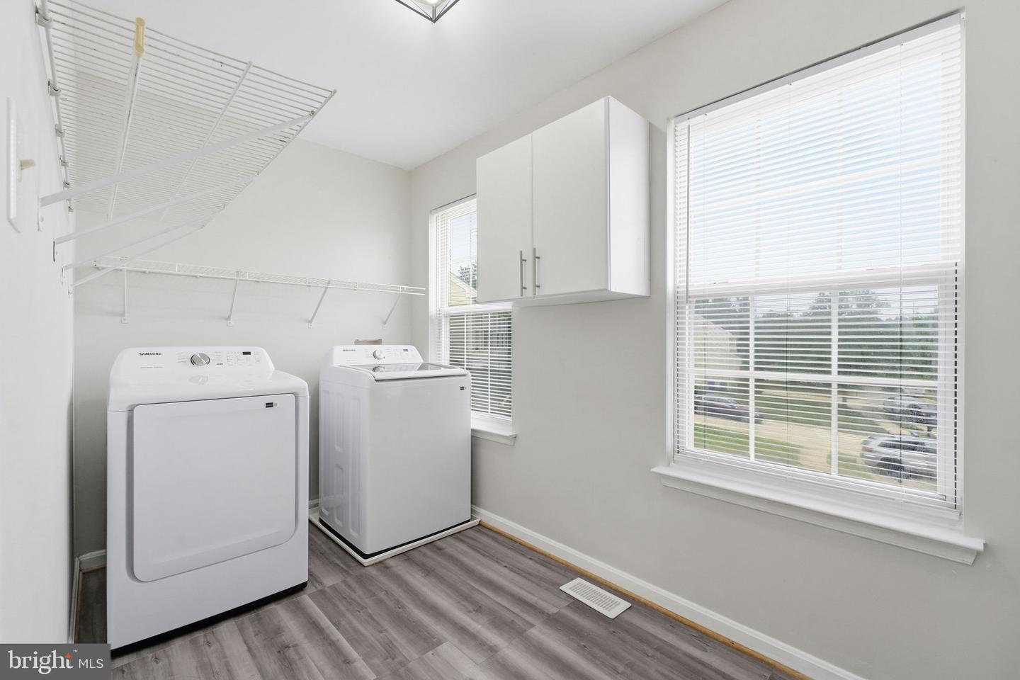 2500 Dowitcher Ct Property Photo 47