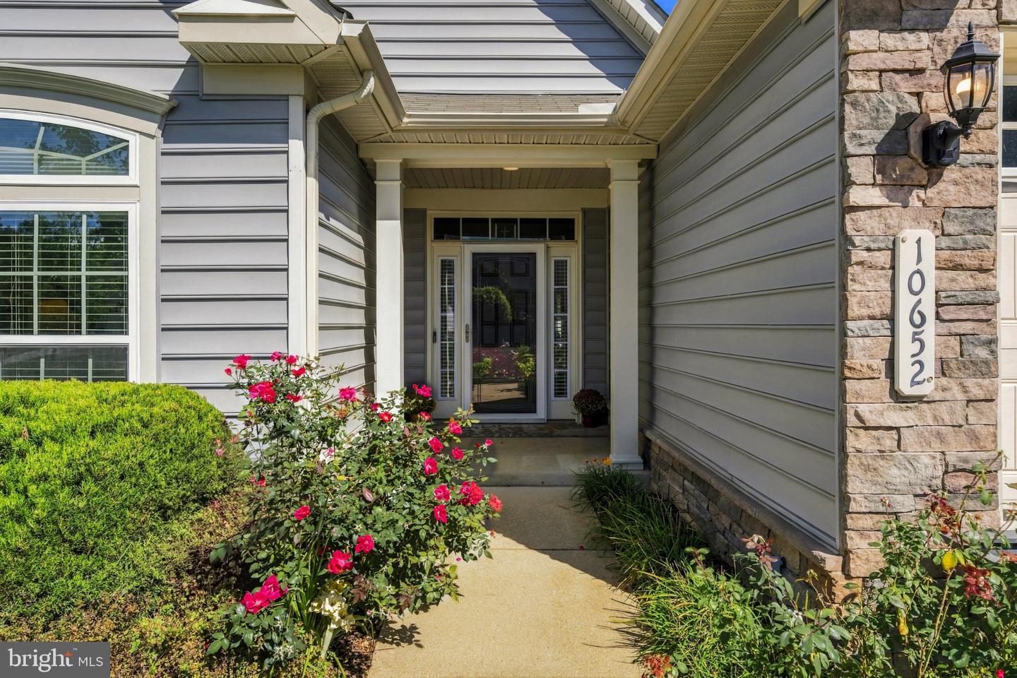 10652 Shadow Park Ct Property Photo 5