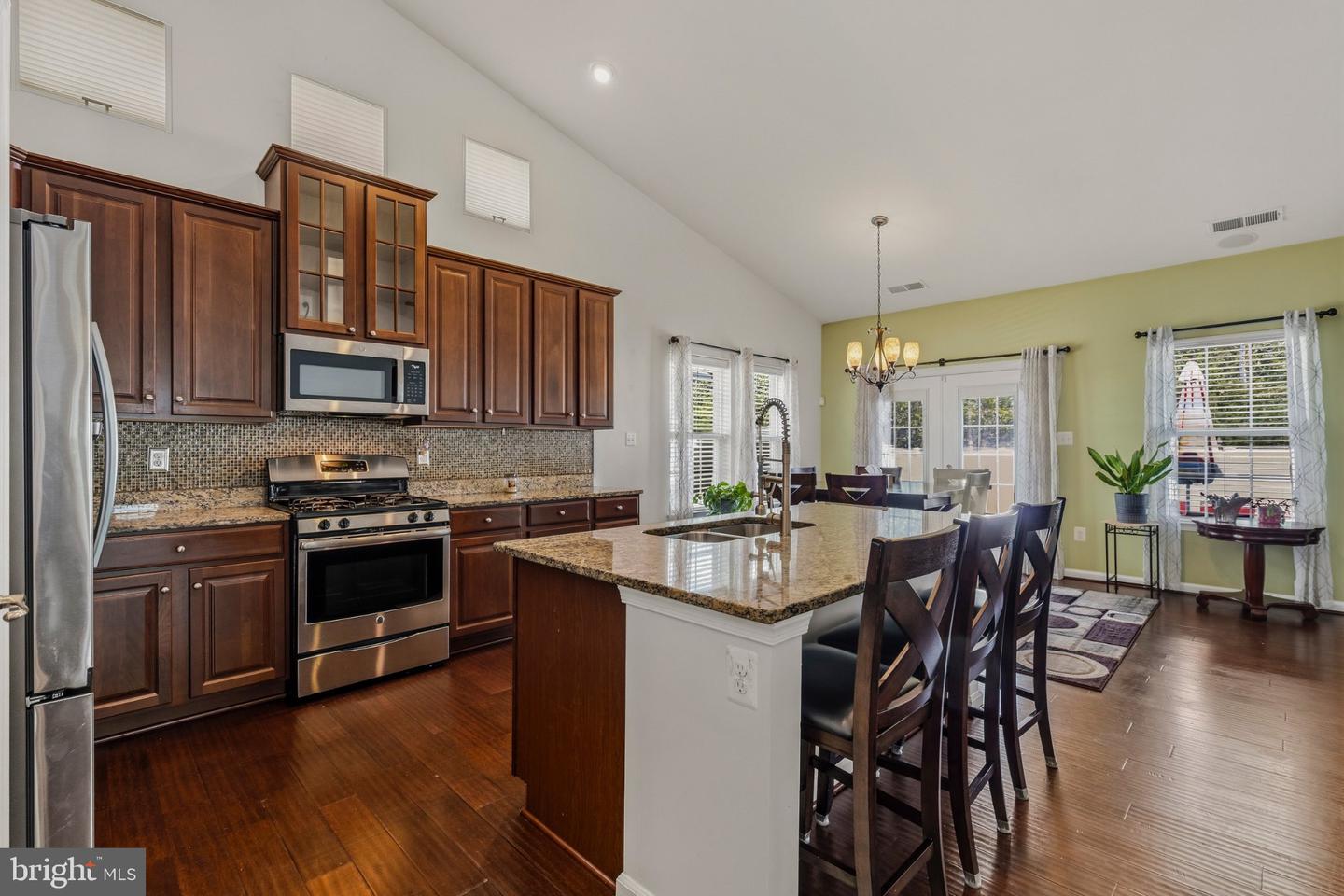 10652 Shadow Park Ct Property Photo 18