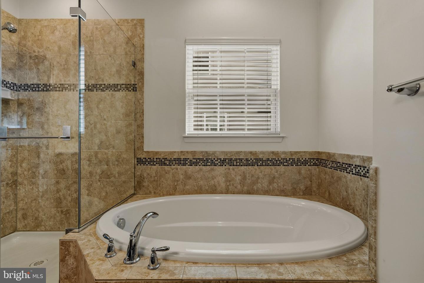10652 Shadow Park Ct Property Photo 38