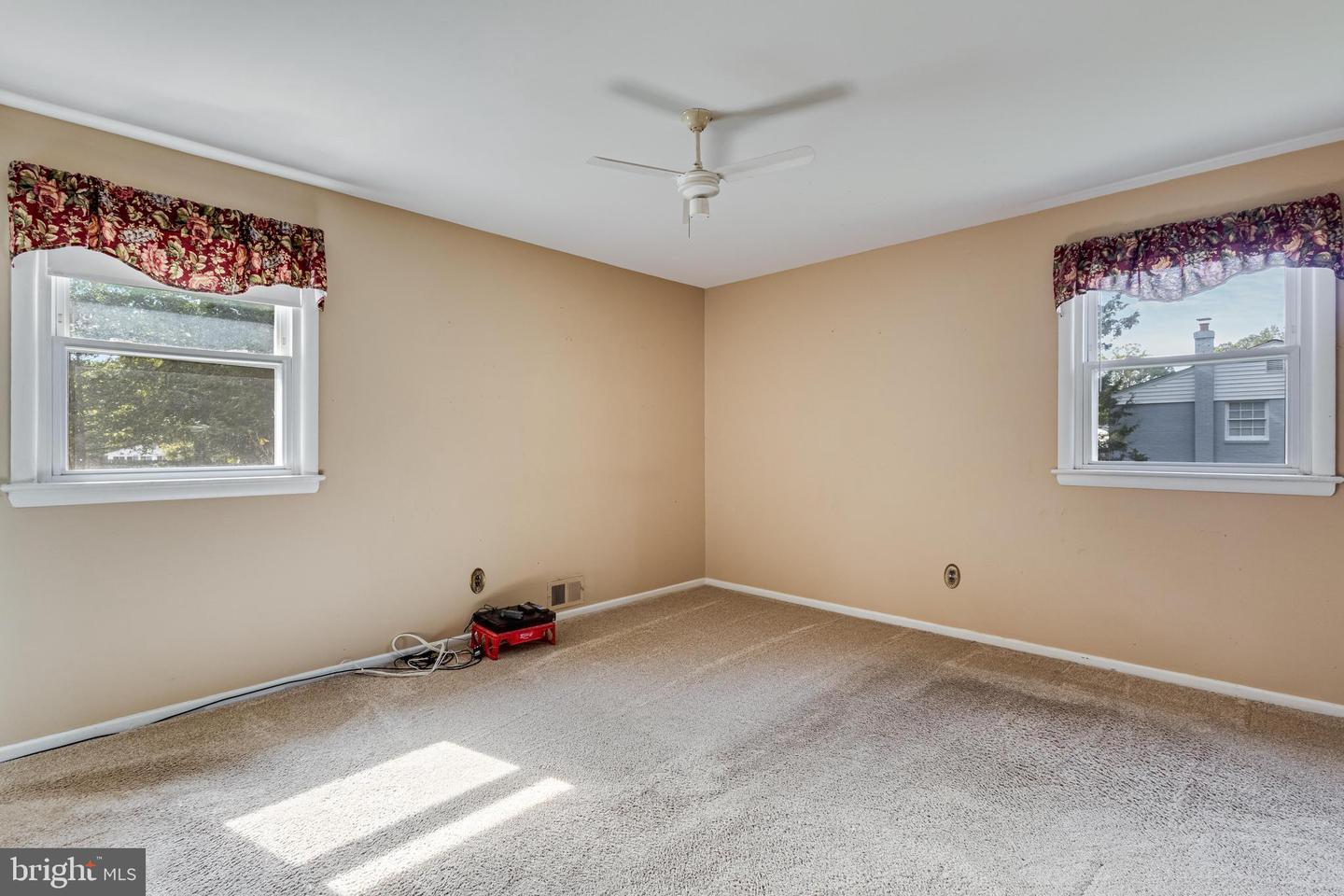 3662 Woodley Rd Property Photo 22