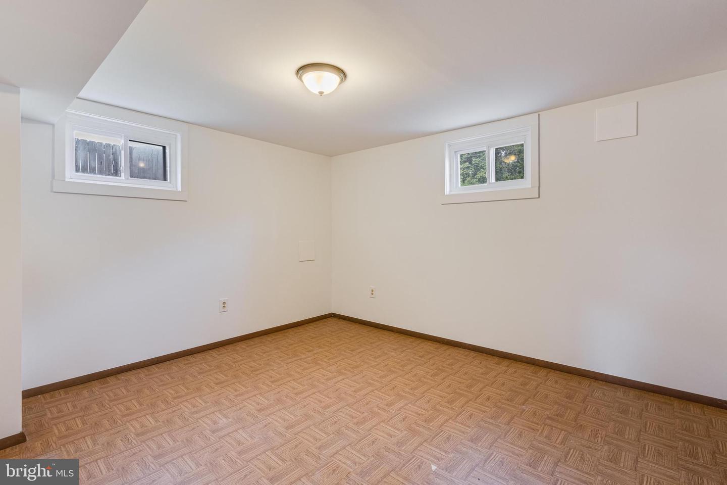 3662 Woodley Rd Property Photo 29