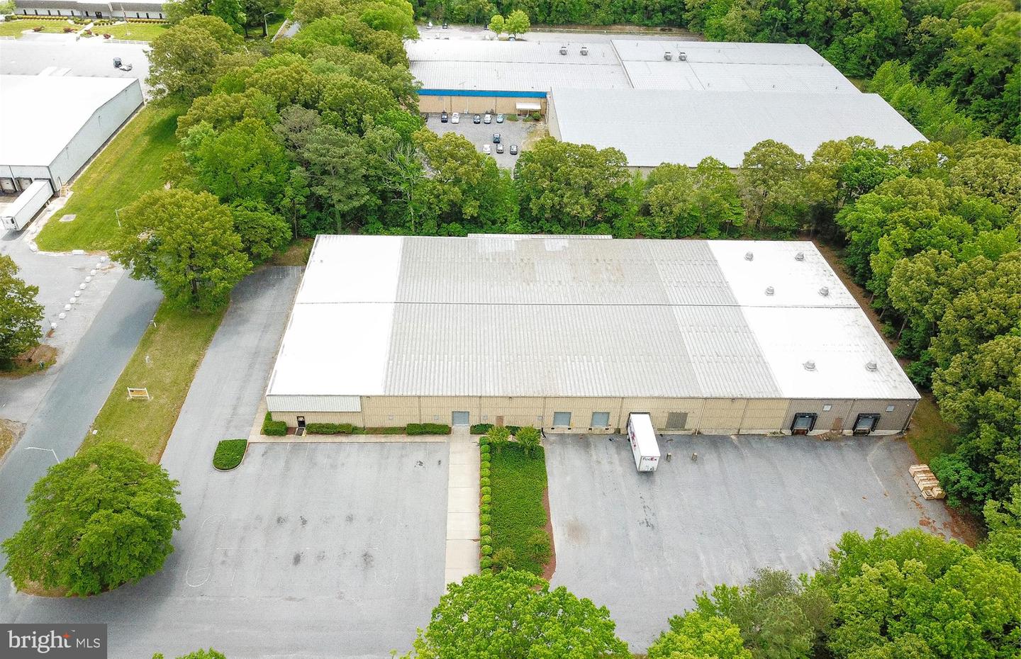1700 Industrial Park Rd Property Photo 2